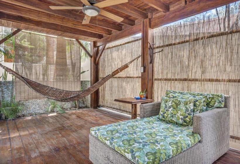 Бунгало Стандарт, The Beach Bungalows   Yoga And Surf House   Adults Only