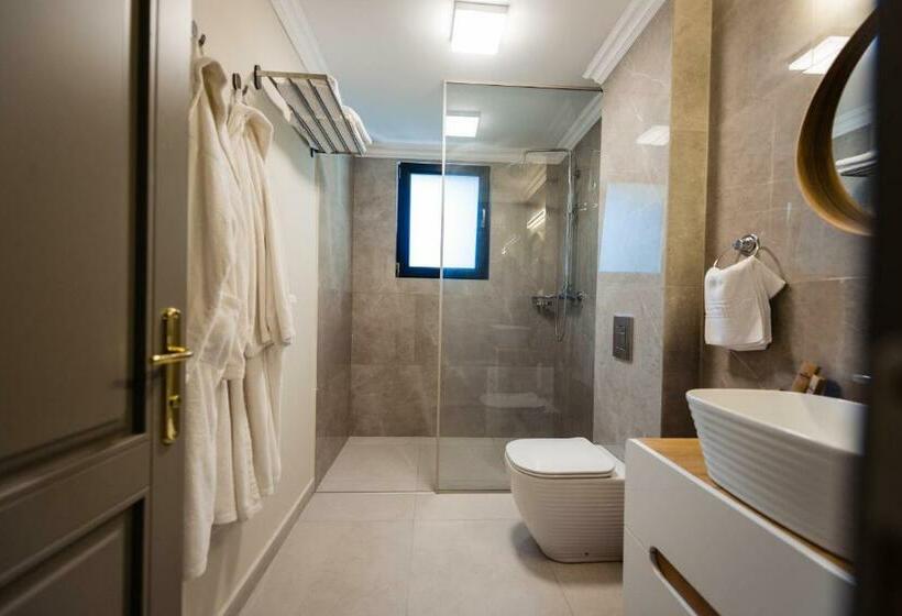 דירת חדר, Vila 6 Neptun Olimp