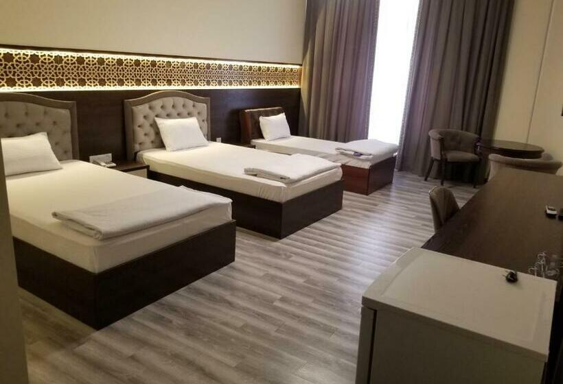 اتاق استاندارد سه نفره, Grand Ark Bukhara