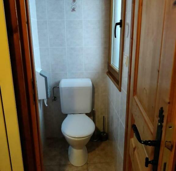 اتاق استاندارد یک نفره, B&b La Seigneurie