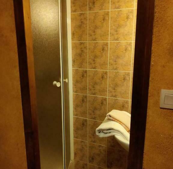 اتاق استاندارد یک نفره, B&b La Seigneurie