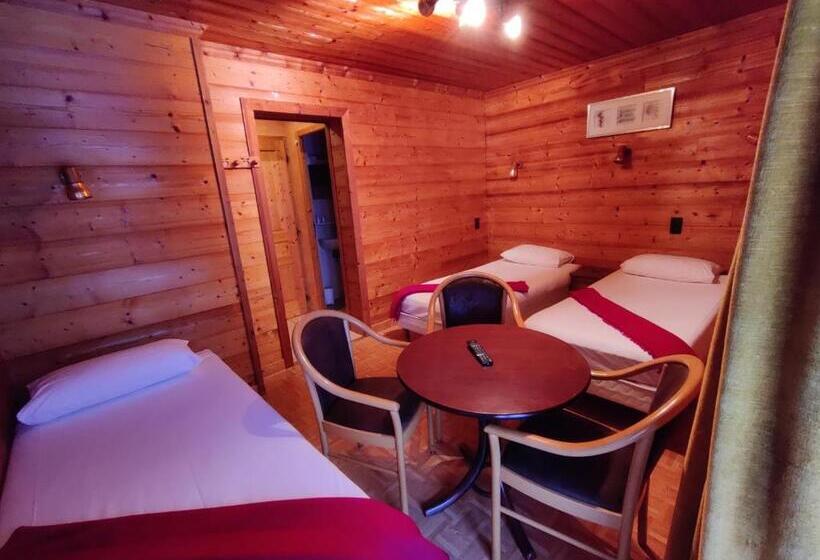 اتاق استاندارد سه نفره, B&b La Seigneurie