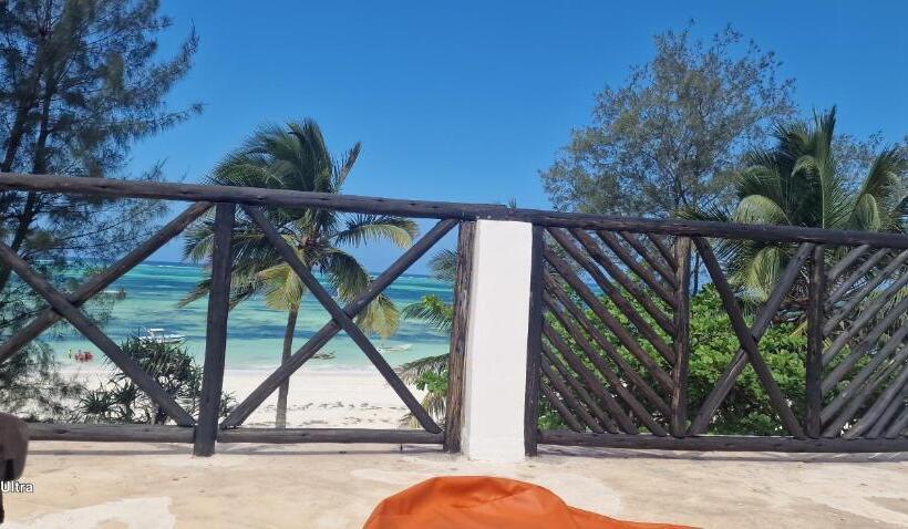 اتاق اساندارد با چشم‌انداز جانبی به دریا, Ayla Beach House