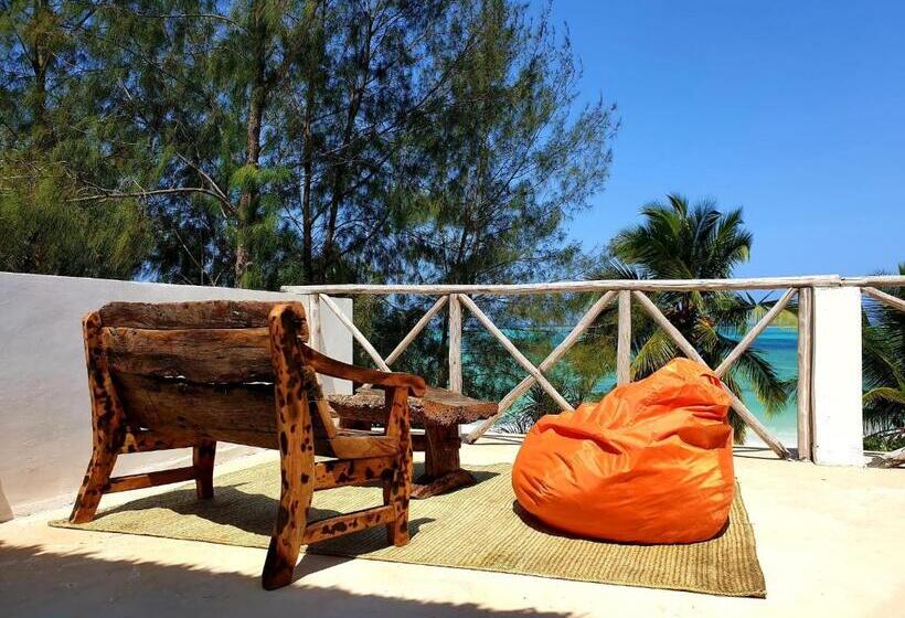 اتاق اساندارد با چشم‌انداز جانبی به دریا, Ayla Beach House