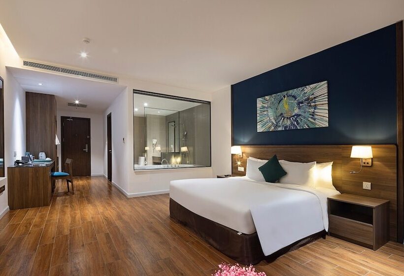 اتاق لوکس با چشم‌انداز دریا, Le Palmier Ho Tram Resort