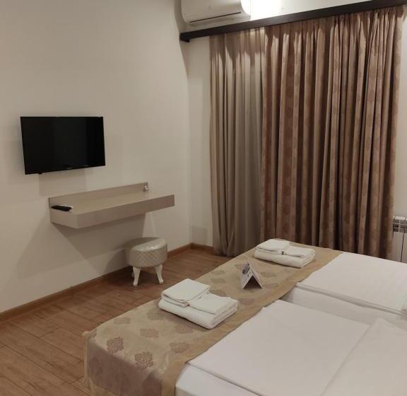 اتاق لوکس با بالکن, Garden Lounge