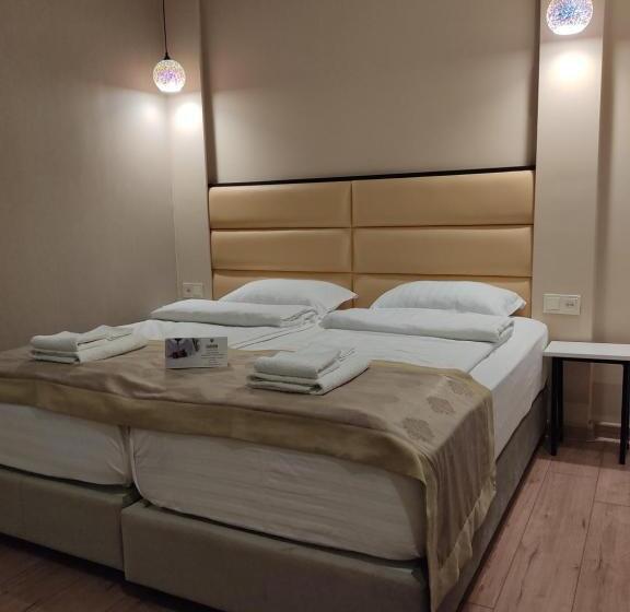 اتاق لوکس با بالکن, Garden Lounge