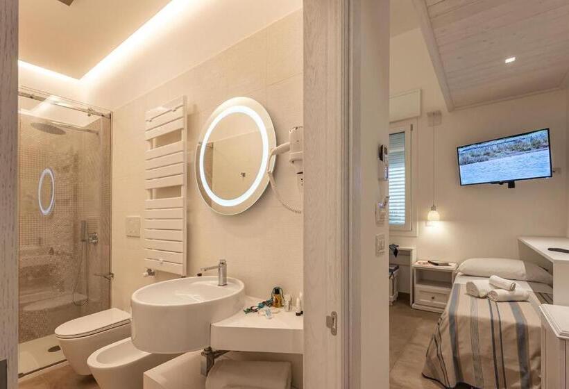 اتاق استاندارد سه نفره, B&b Il Cortiletto