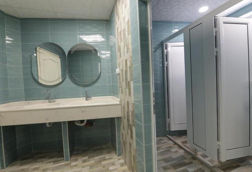 이코노미 쿼드러플룸(공용 화장실), Hostel Kyosheto