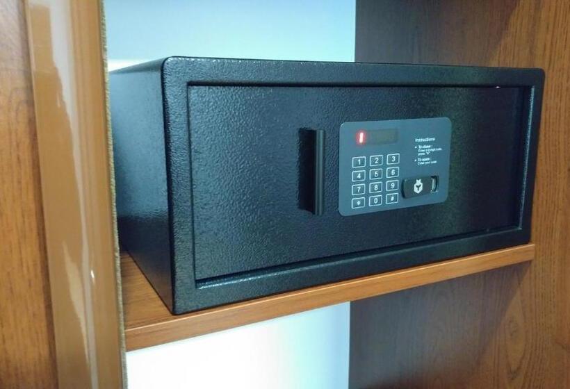 Номер Стандарт Трехместный, Meridian