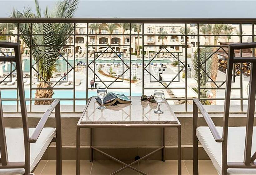 اتاق سوپریور با تخت دو نفره بزرگ, Jaz Makadi Gardens  Tui Blue Makadi Gardens  Adults Friendly 16 Years Plus