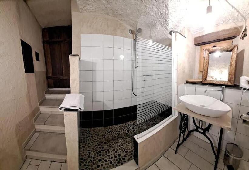 Номер Deluxe, Osteria L Iero D Eima