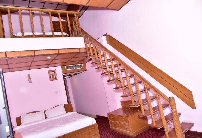 패밀리 룸, Snow King Retreat  Himalayan View , Revolving Restaurant , Pinewood Cottages , Huts , Villas , Rooms
