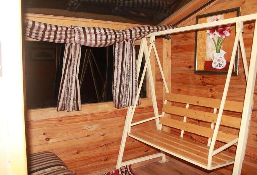 오두막, Snow King Retreat  Himalayan View , Revolving Restaurant , Pinewood Cottages , Huts , Villas , Rooms