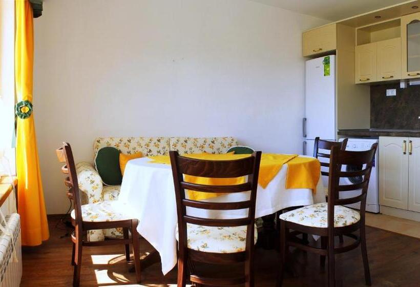 Апартаменты 1 Спальня, Guest House Arima