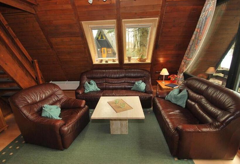 Апартаменты 3 Спальни, Holiday Park  Nurdach