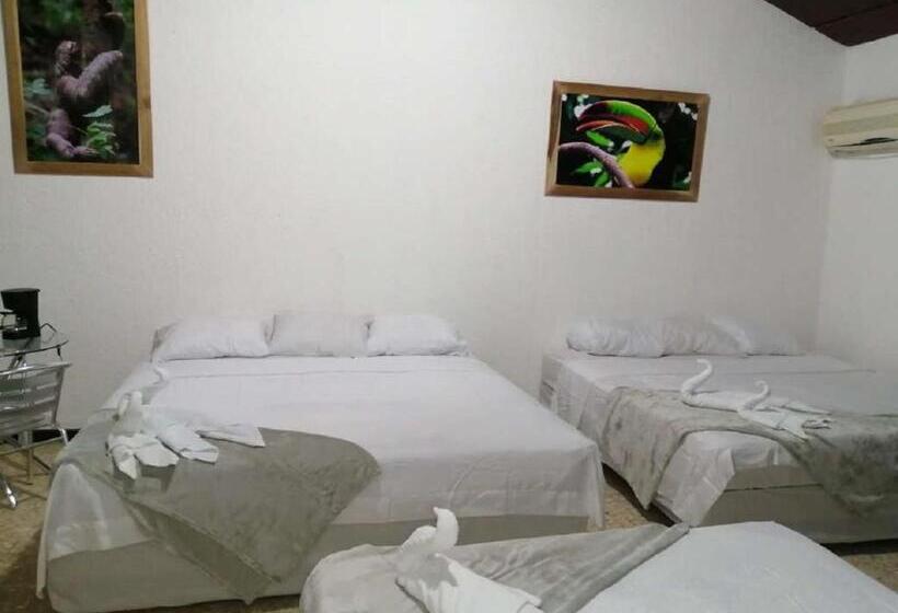 家庭间, Casona Del Valle