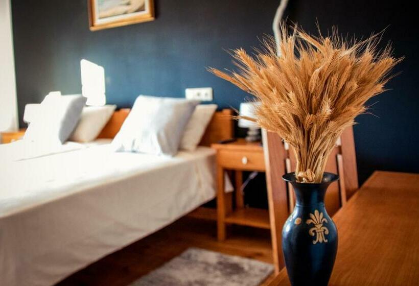 Номер Стандарт, Mulagueta  Restauração E Turismo Rural