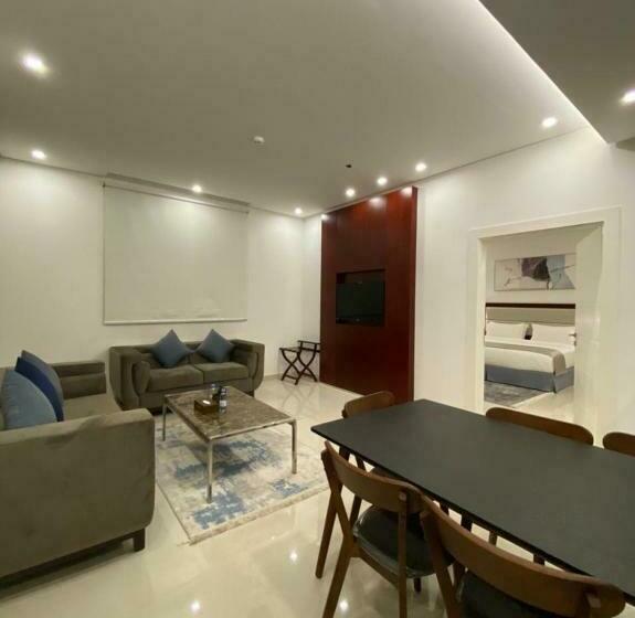 Апартаменты 2 Спальни, Toot House Elwsam