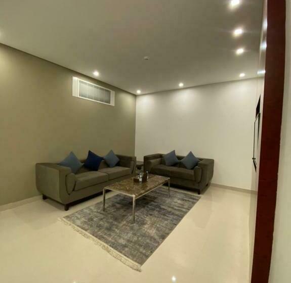 Апартаменты 2 Спальни, Toot House Elwsam
