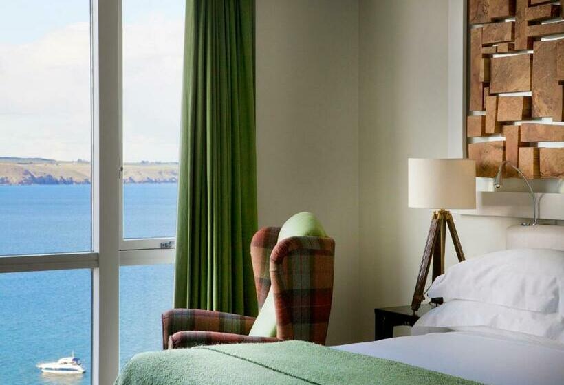 اتاق لوکس با چشم‌انداز دریا, Cliff House
