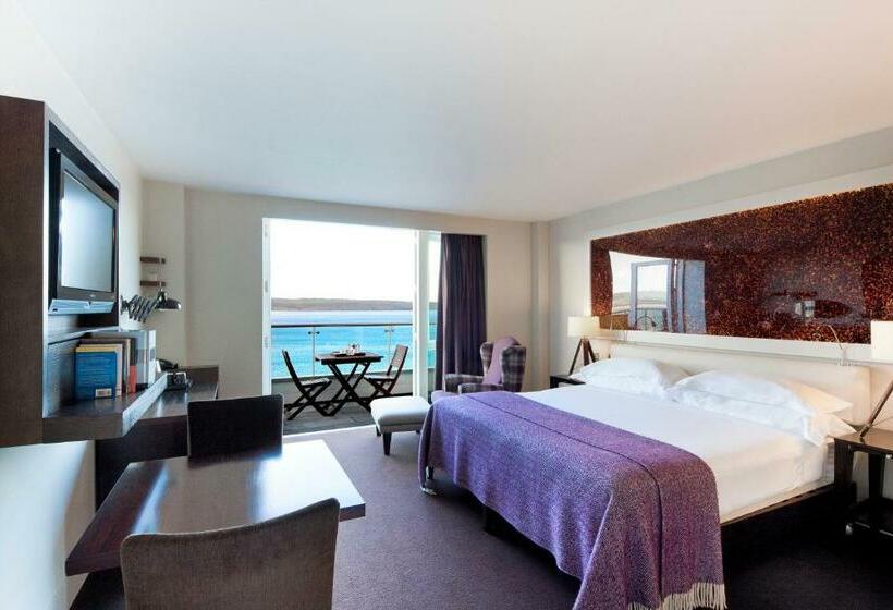 اتاق لوکس با بالکن, Cliff House