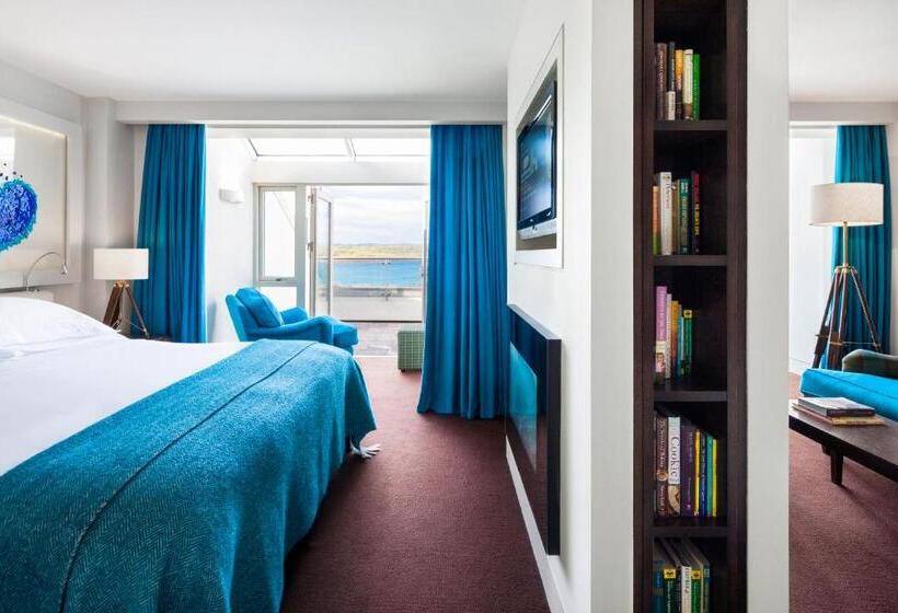 Suite with Terrace, Cliff House