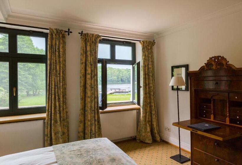 Номер Стандарт Вид на Озеро, Gut Klostermuhle Natur Resort & Medical Spa