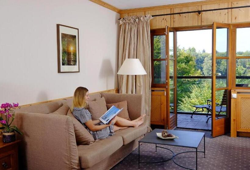 Полулюкс с Балконом, Gut Klostermuhle Natur Resort & Medical Spa