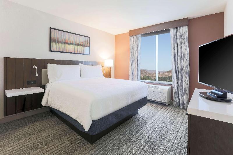 Люкс Кровать Кинг, Hilton Garden Inn Reno