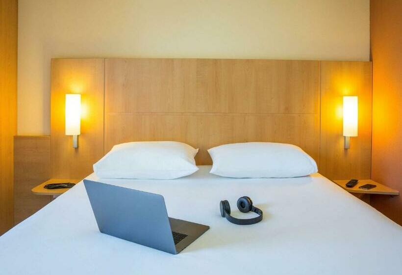 Номер Стандарт, Ibis Lausanne Centre