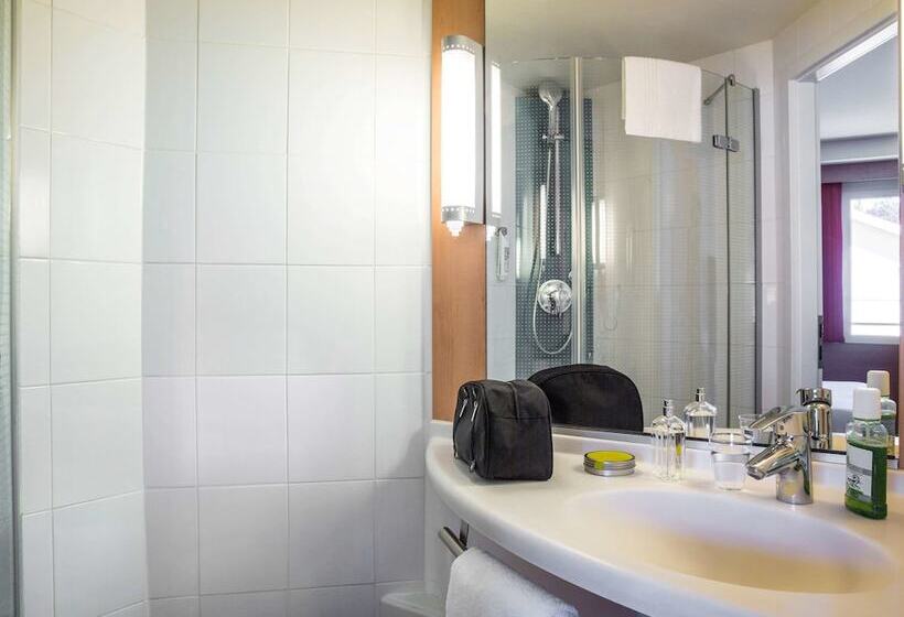 Номер Стандарт, Ibis Lausanne Centre
