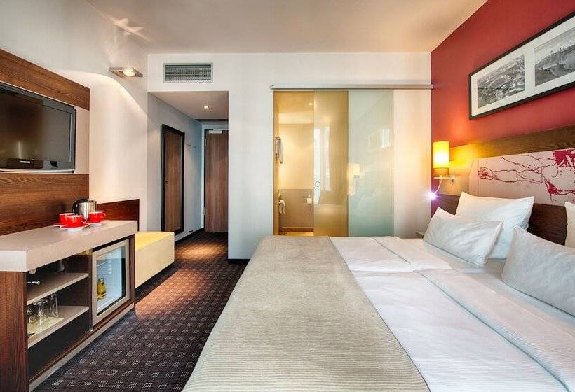 اتاق راحتی سه تخته, Leonardo Royal Hotel Munich