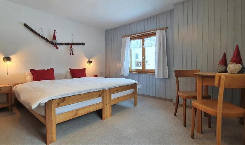 Номер Стандарт, B&b Piz D Err