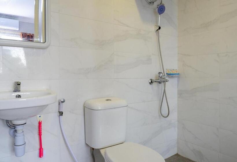 Номер Стандарт, Reddoorz @ City Park Medoho Semarang