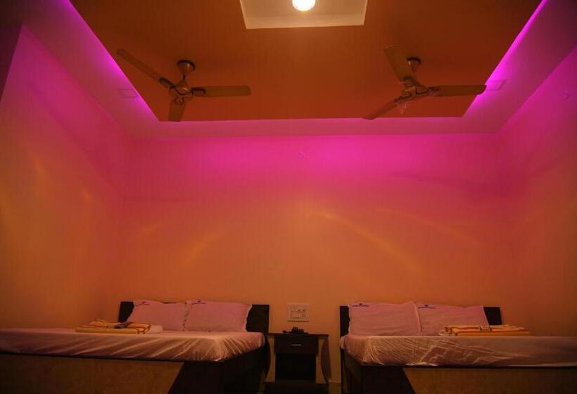 Family Suite, Sivamurugan Residency