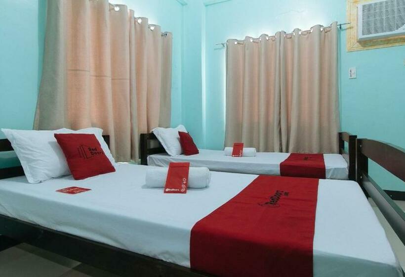 Семейный Номер, Reddoorz At S & L Apartelle Daraga Albay