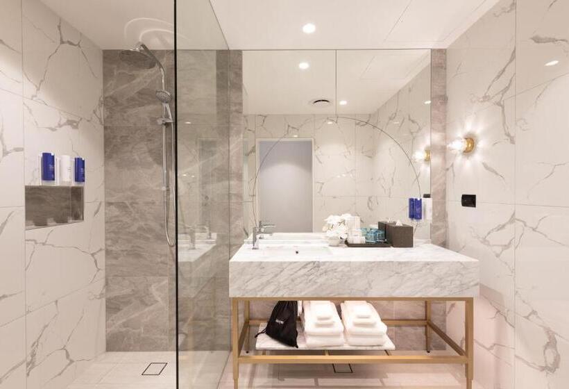 Номер Executive Кровать Кинг, Dorsett Gold Coast