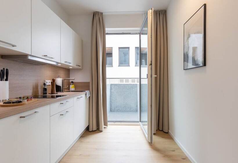 Люкс с Балконом, Limehome Gutersloh Eickhoffstraße