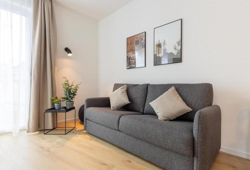Люкс, Limehome Gutersloh Eickhoffstraße