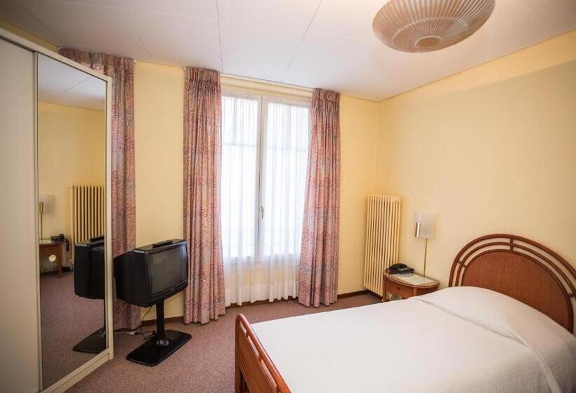 استودیوی استاندارد, Hôtel Résidence Cité Verdaine