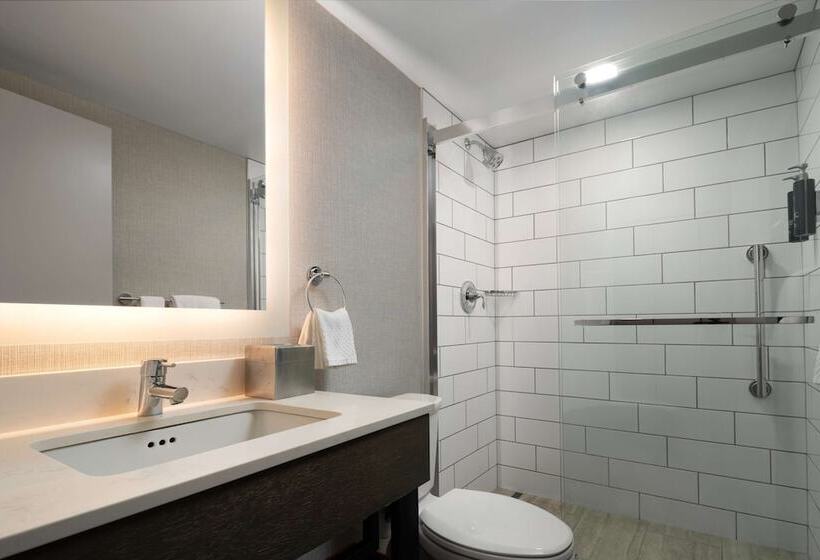 اتاق استاندارد با 2 تخت دوبل, Doubletree By Hilton Pittsburgh Airport