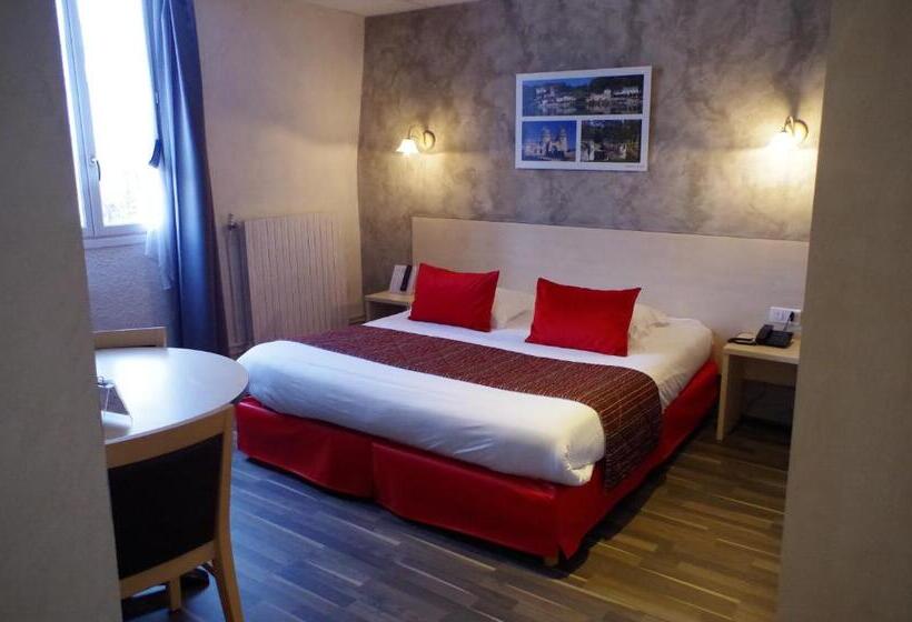 Семейный Номер, Logis Hotel Beaudon