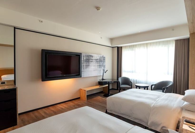اتاق سوپریور با چشم‌انداز شهر, Sheraton Taoyuan