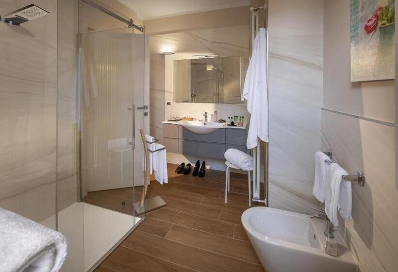 اتاق لوکس, Villa Cristina Suite
