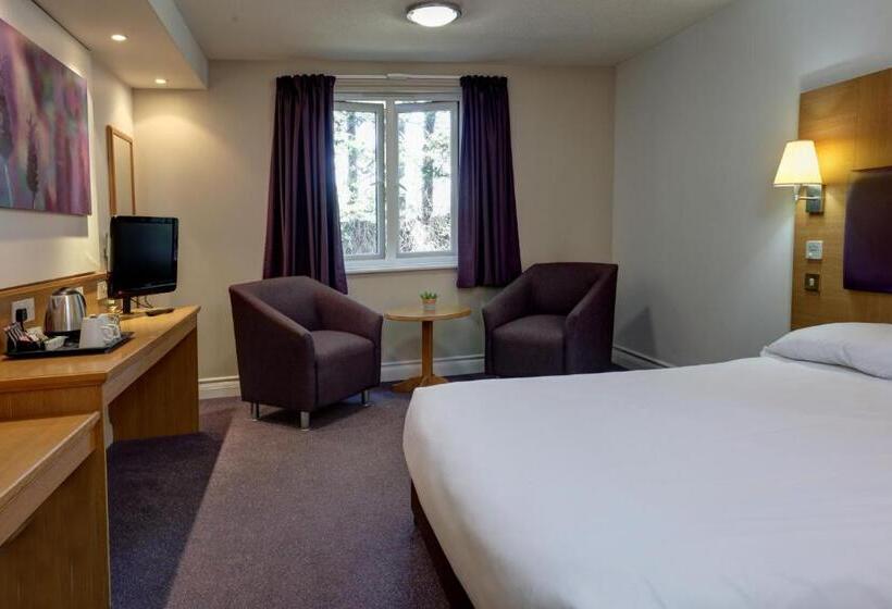 Номер Стандарт Адаптированный для Инвалидов, Orchid Epsom; Sure Hotel Collection By Best Western