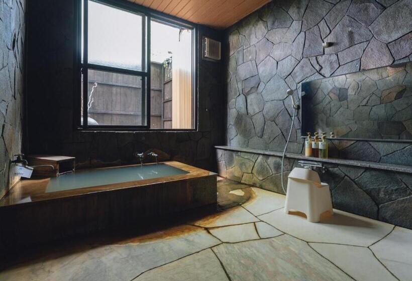 Дом 1 Спальня, Lodge Atelier