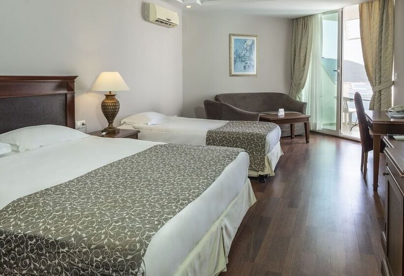 Семейный Номер, Bodrum Holiday Resort & Spa