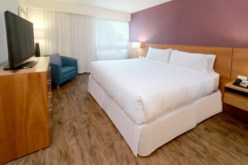سوئیت با تخت بزرگ, Staybridge Suites Guadalajara Expo, An Ihg