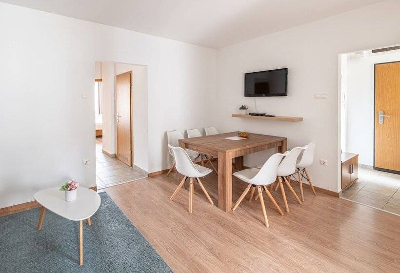 침실 3개 아파트, Nova Apartments